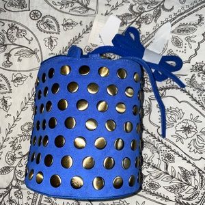 *BRAND NEW* urban outfitters bucket bag